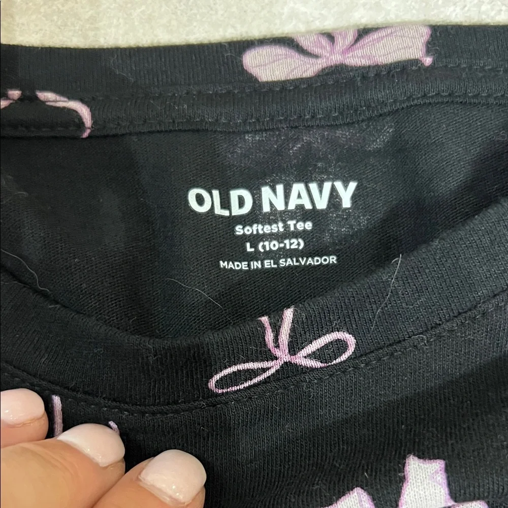 Old Navy Black Crewneck Sweater with Lilac Bow Print